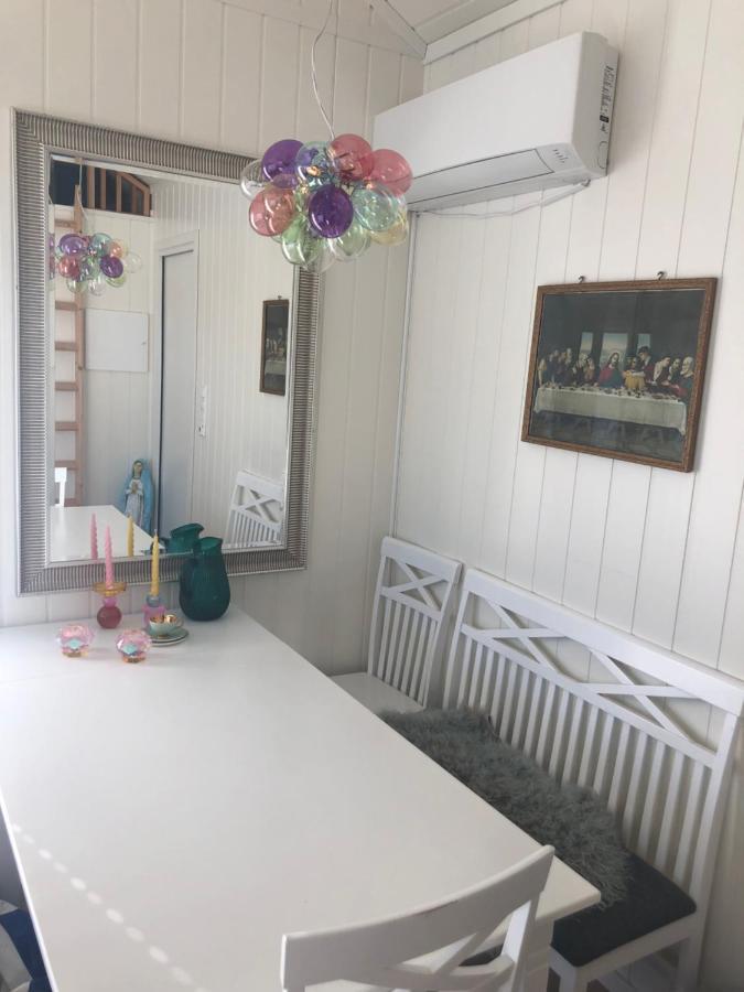 Lyseren Waterfront Cabin Omberg Exterior foto